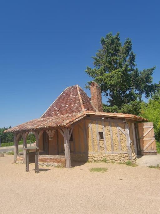 Апартаменты The Walnut Tree. Saint-Aulaye-Puymangou Экстерьер фото
