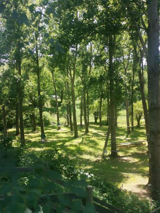 Апартаменты The Walnut Tree. Saint-Aulaye-Puymangou Экстерьер фото